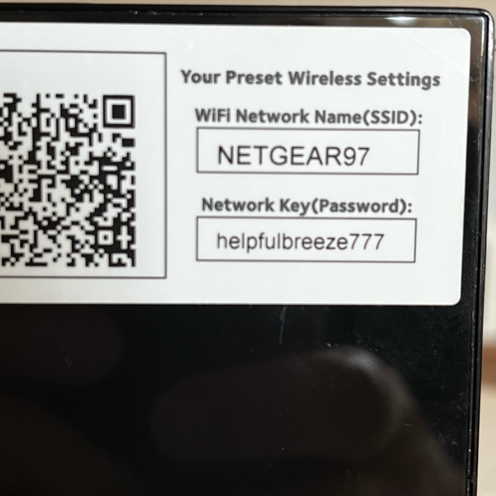 Netgear 2-in-1 Modem Router Combo - Picture 7 of 11